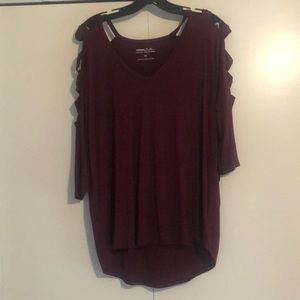 Express London Tee - NWT - Maroon - size M